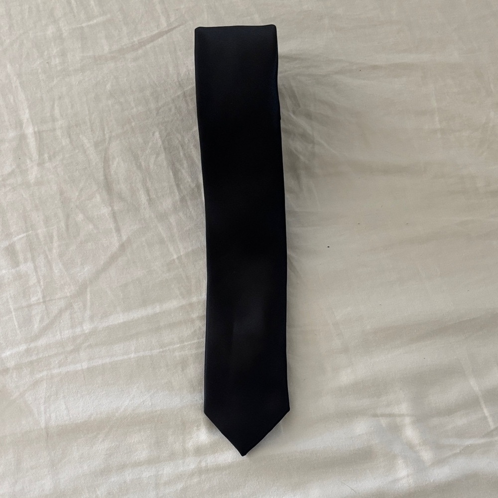 Madison Elegant Black Tie